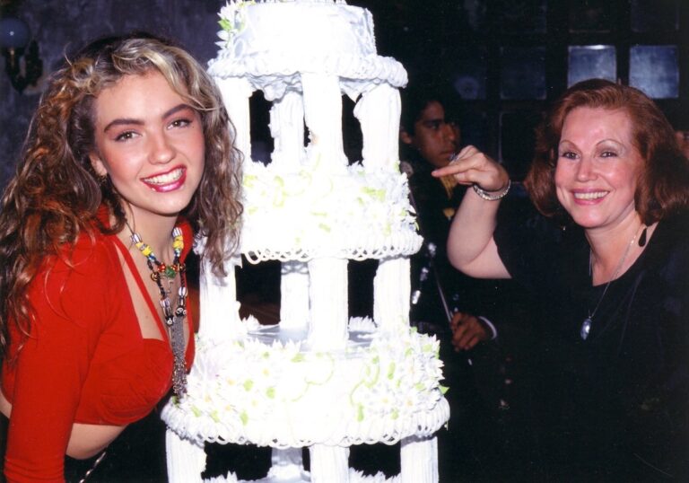 El conmovedor homenaje de Thalía a su madre en el aniversario de su fallecimiento