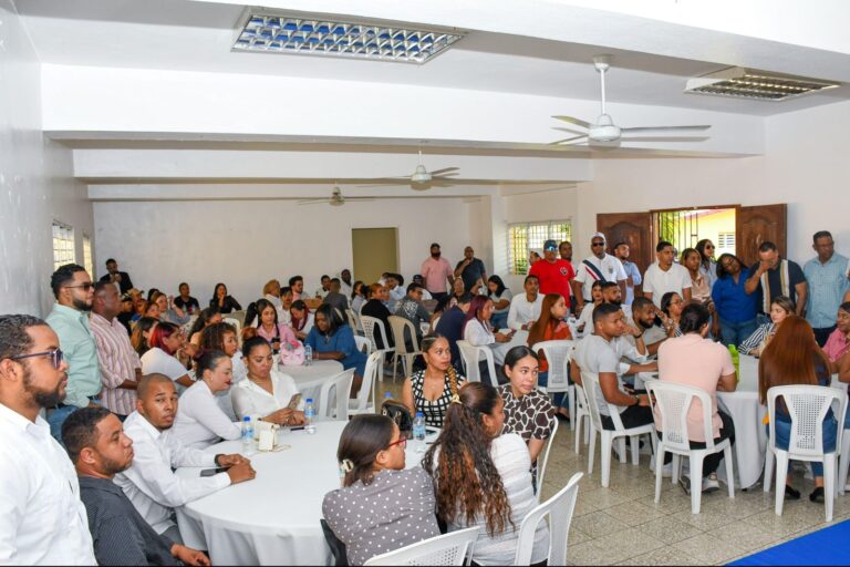 Juventud de Carolina Mejía inicia trabajos en SDE