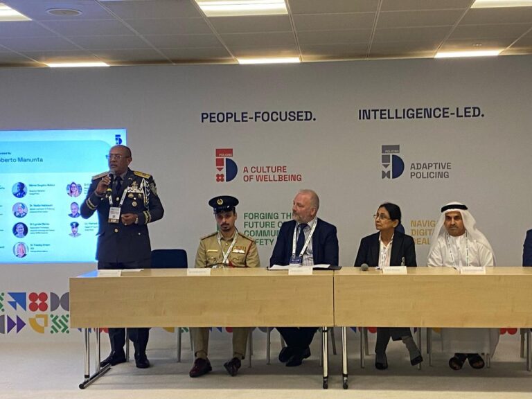Director General de la Policía Nacional participa en Cumbre Mundial de Policía en Dubái