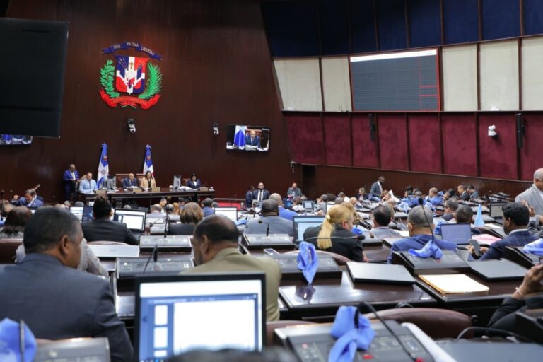 Diputados aprueban 500 contratos de venta inmobiliaria del Estado a particulares