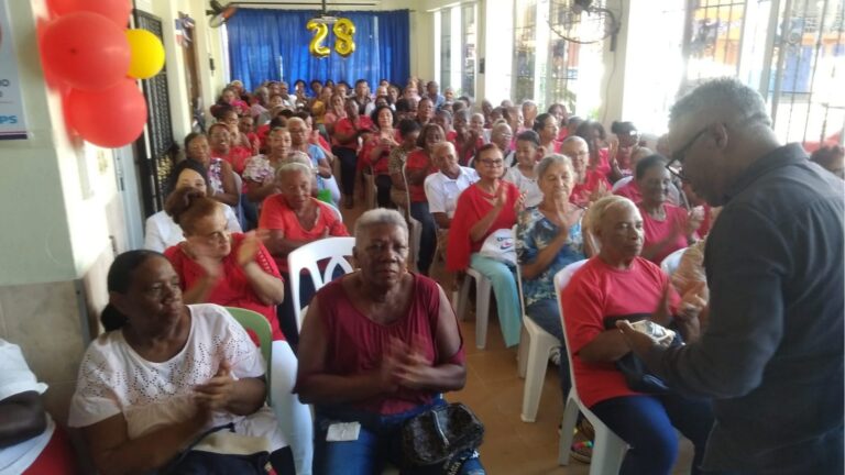 Junta de Desarrollo Gualey reconoce a madres ejemplares y entregadas a sus Comunidades