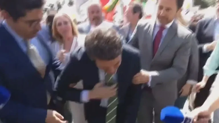 #Mundo:André Ventura, líder de la ultraderecha de Portugal, sufre un nuevo achaque dos días después de desplomarse en un mitin #FVDigital