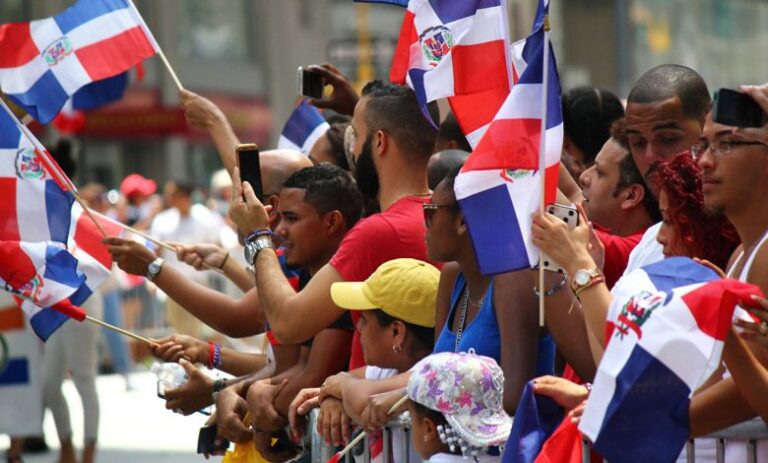 España otorgó nacionalidad a 221.805 migrantes en 2024 #FVDigital