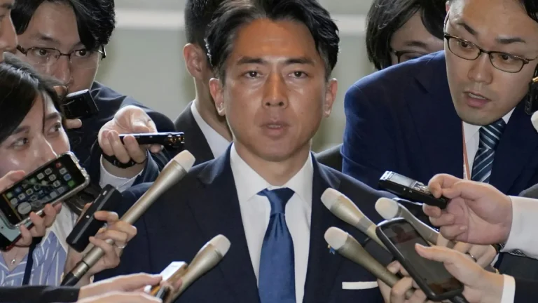 #Mundo:Dimite el ministro de Agricultura de Japón por bromear sobre su ‘privilegio’ de no tener que comprar arroz en plena crisis de precios #FVDigital
