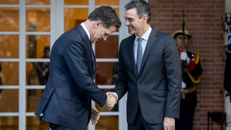 #Mundo:Rutte aprieta a Sánchez y da por hecho que llegará al 5% de gasto en defensa: “Sin duda” #FVDigital