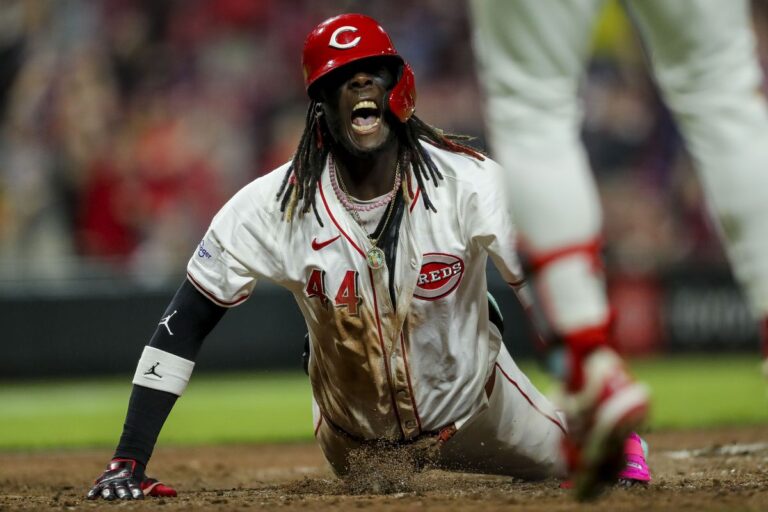 ¿Elly De La Cruz estaría lidiando con lesión? Cambios del line-up de los Rojos generan dudas