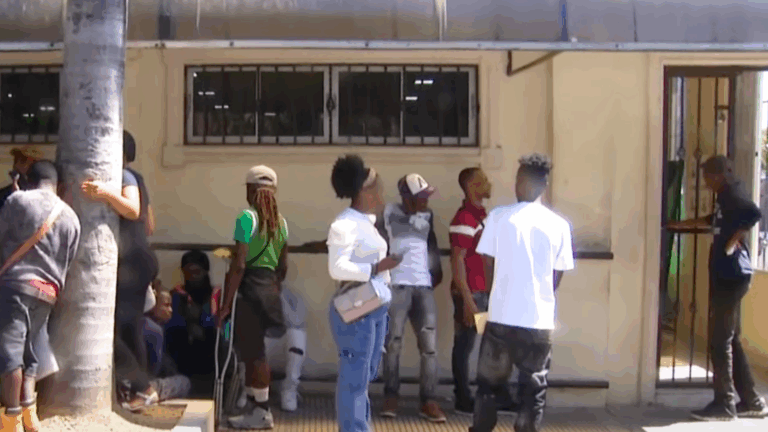 RD: Muchos haitianos renovando sus permisos de estadía – #DeInteres   #FVDigital