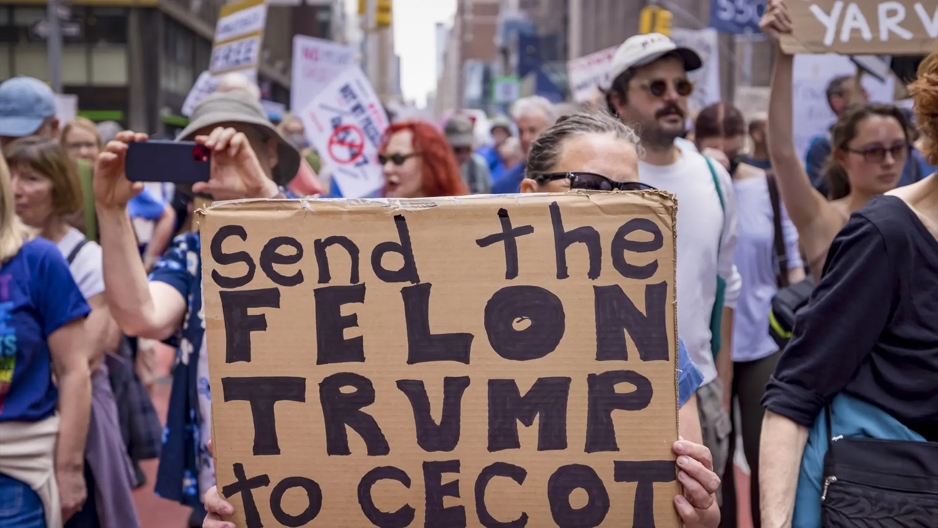 #Mundo:Un juez de Estados Unidos tumba el uso de la Ley de Enemigos Extranjeros por parte del Gobierno para deportar migrantes