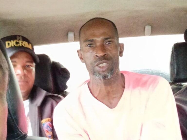 ¡Ta cogío! Agarran carajo que mató un perro a palos – #DeInteres   #FVDigital