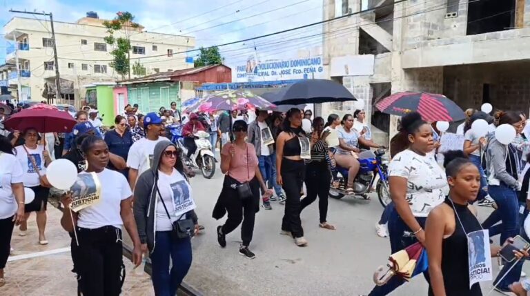 Piden justicia por joven asesinada en Sabana de la Mar