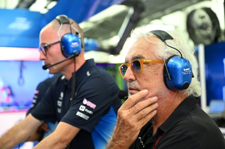 #Deportes: La salida de Oakes, el cambio Colapinto-Doohan y Briatore: ¿Qué pasa en Alpine? #F1