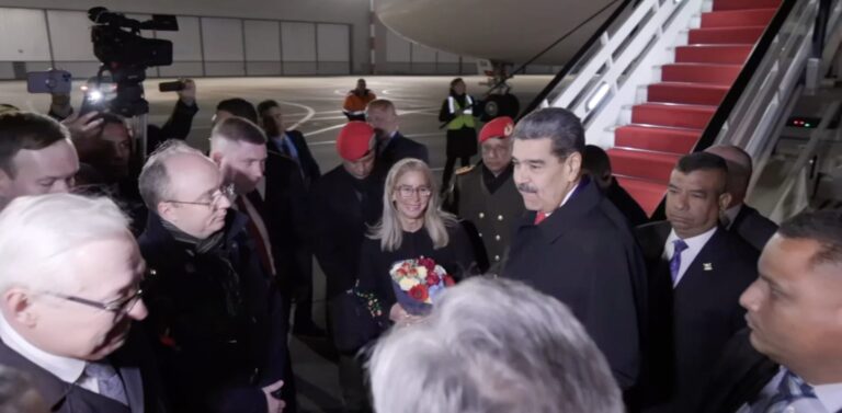 Maduro llega a Rusia para aniversario de la victoria soviética