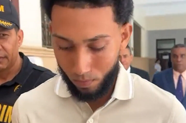 Joven se entrega a las autoridades en San Francisco de Macorís