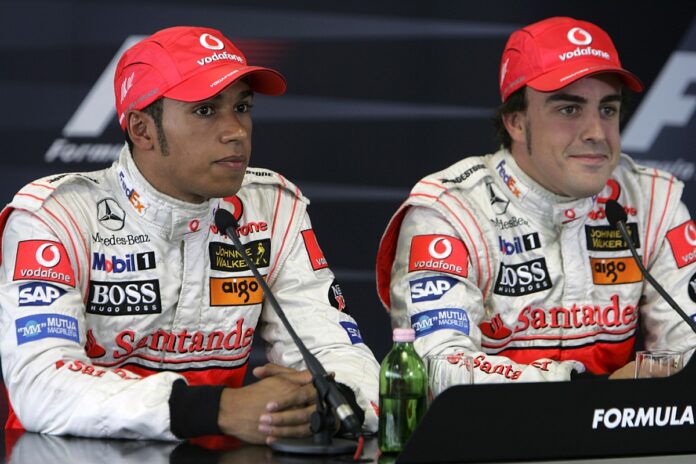 lewis-hamilton-mclaren-and-fer.jpg