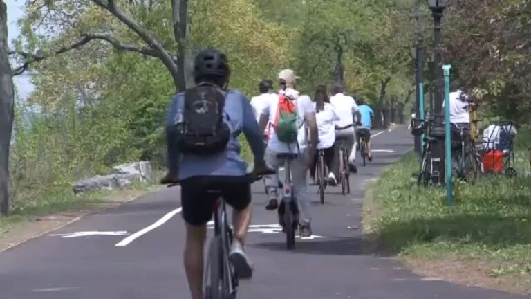 Reabren el paseo de los cerezos de Riverside en Manhattan