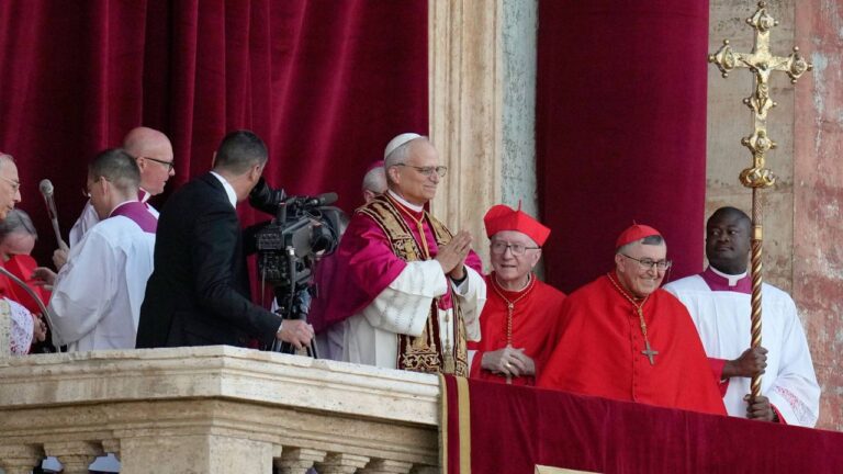 Reacciones de católicos latinos en NY ante nuevo papa