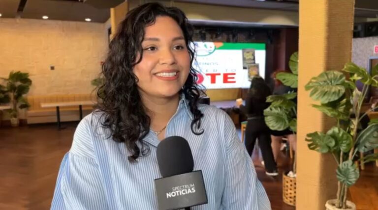 Votantes latinos se preparan para elecciones municipales