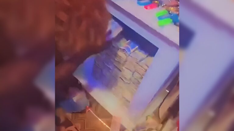 Líder de pandilla 400 Mawozo presume dinero en video #FVDigital #FelixVictorino