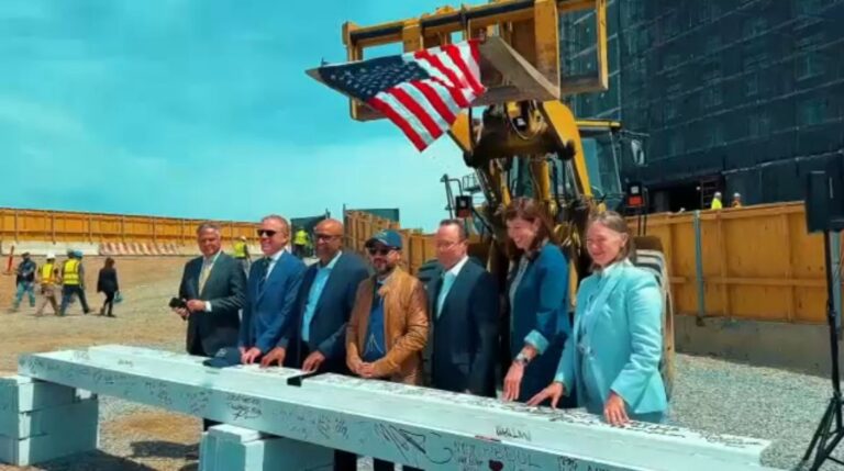 Finalizan estructuras de 880 viviendas en Willets Point
