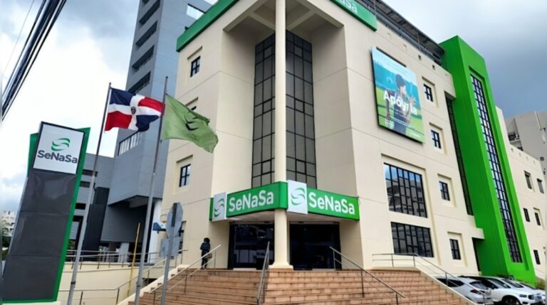 Jennifer Tavera sigue hospitalizada sin cobertura médica en Santo Domingo #FVDigital #FelixVictorino