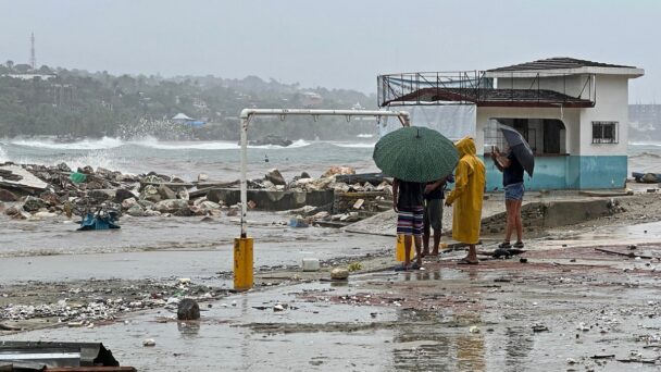 AFP__20250619__62ZZ3MG__v1__MidRes__MexicoHurricaneErick-608x342.jpg