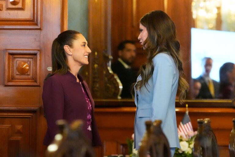 La Opinión Hoy: La Presidenta de México asegura que son falsas las acusaciones de la Secretaria de Seguridad #FVDigital