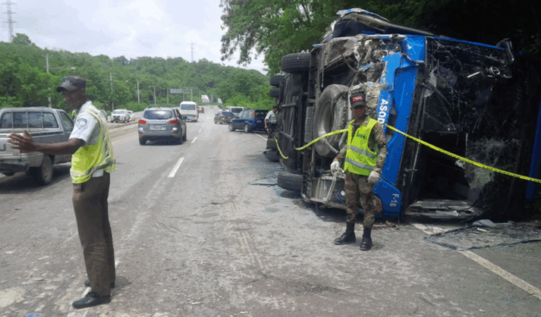 Accidente feo en la Autopista Duarte – #DeInteres   #FVDigital