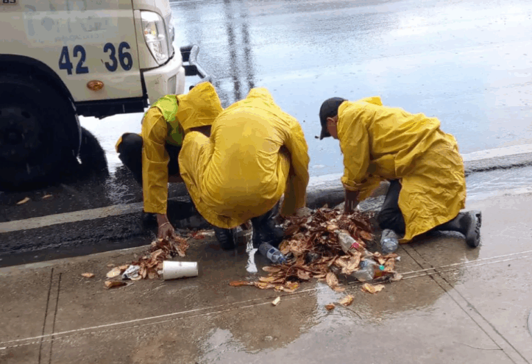 Alcaldía del DN refuerza limpieza de imbornales – #DeInteres   #FVDigital