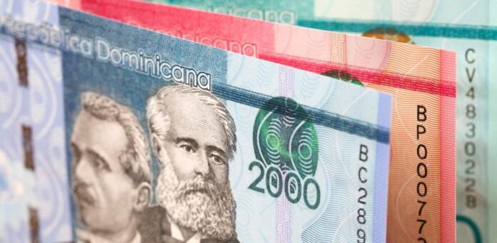 Dinero-dominicano.jpeg