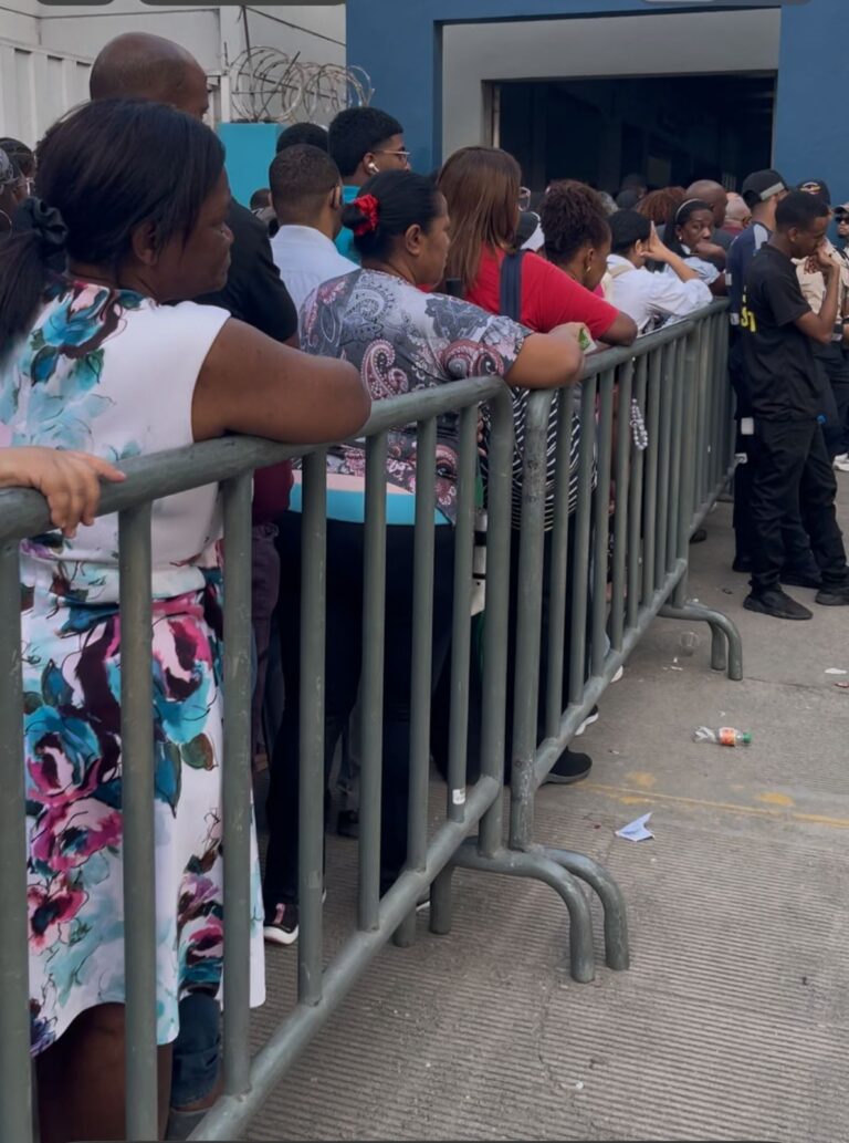 Opret dice congestión en metro se debió a una avería eléctrica en la estación Centro de los Heroes