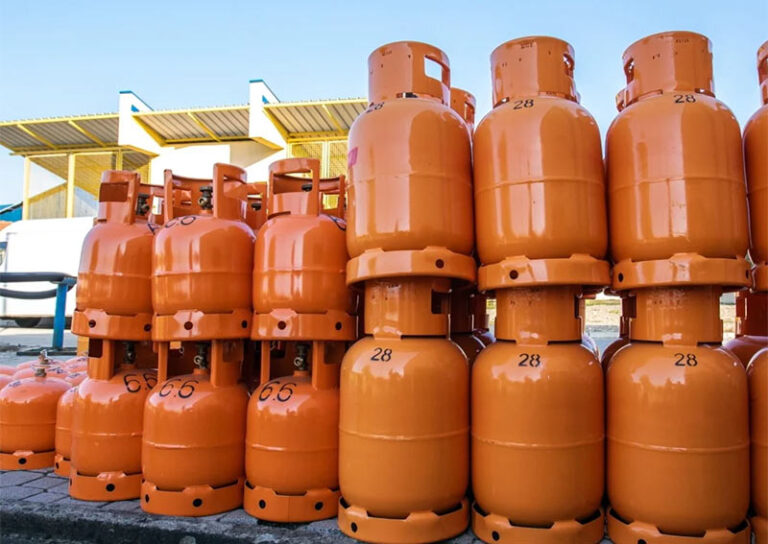 Gobierno dispone alza de diésel y gas propano