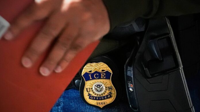 ICE_deportations_AP_25116614450800_NAT_0426.jpeg