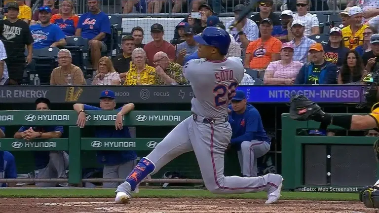 Soto pega jonrón número 20 de la temporada en partido contra Piratas