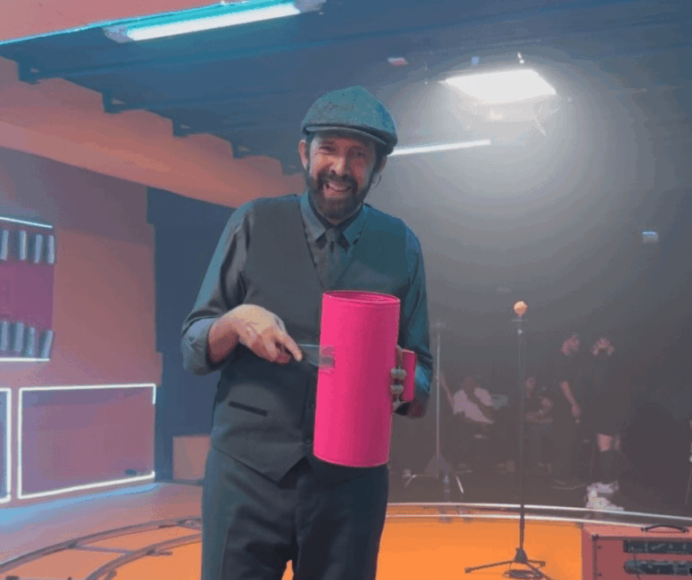 Japi verde Juan Luis Guerra – #DeInteres   #FVDigital