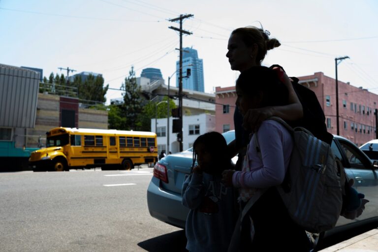 Estudiantes y padres de LAUSD temen redadas de ICE #FVDigital