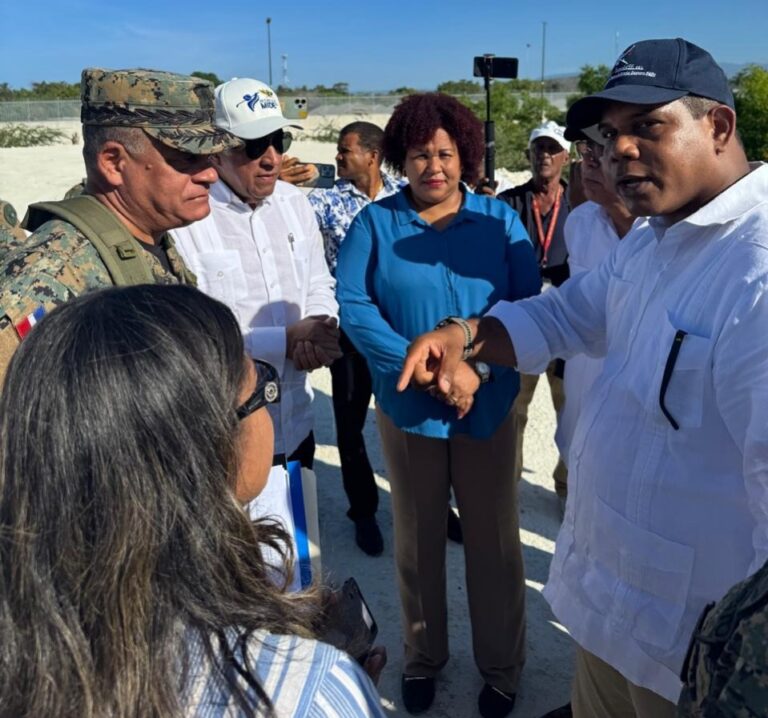 Anuncian mercado binacional en Pedernales podría estar listo de seis a nueve meses; ministros supervisan obras