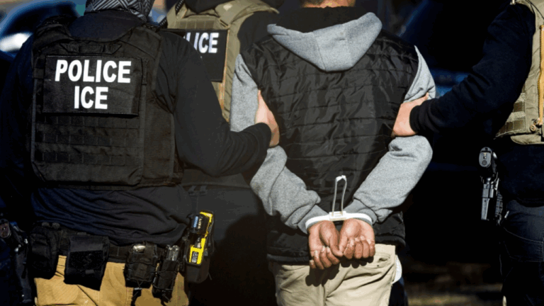 Detienen a dos migrantes tras cita judicial en tribunal de Nueva York #FVDigital #FelixVictorino