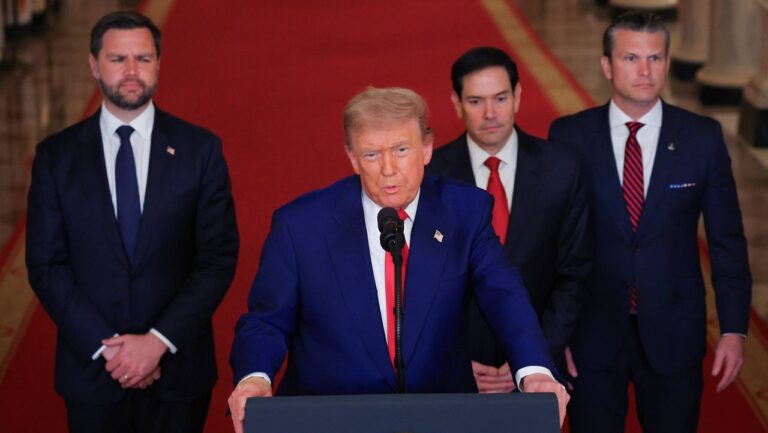 EEUU atacó tres instalaciones nucleares iraníes, dice Trump