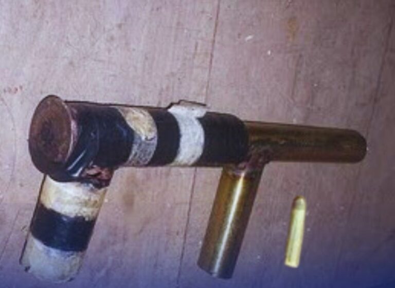 Niña es baleada por otro menor mientras jugaban con arma tipo casera en Azua