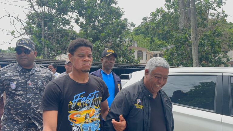 Acusado de homicidio se entrega tras escapar de dotación policial en Samaná #FVDigital