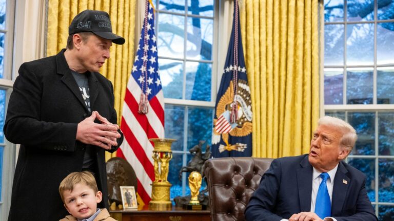 Elon Musk afirma que Trump figura en los archivos de Jeffrey Epstein