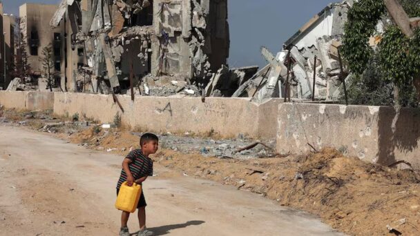 ayuda-humanitaria-a-ninos-en-gaza-608x342.jpg