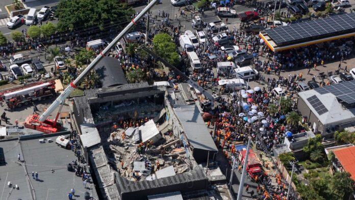 dominican_roof_collapse_AP_25098622554831_NAT_0409.jpeg