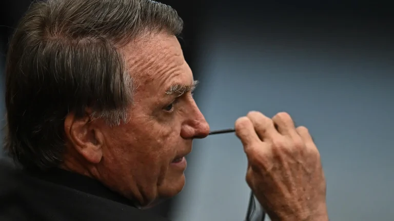 #Mundo:Bolsonaro admite que buscó “alternativas dentro de la Constitución” tras ser derrotado por Lula en 2022 #FVDigital