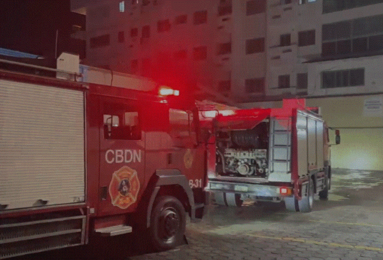 Incendio afecta restaurante en av. Tiradentes