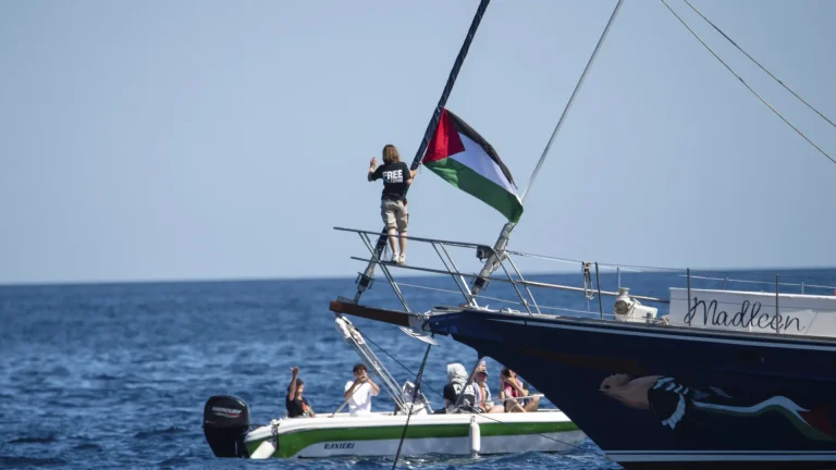 #Mundo:Israel retiene a la ‘Flotilla de la Libertad’ antes de que llegara a Gaza para entregar ayuda humanitaria #FVDigital