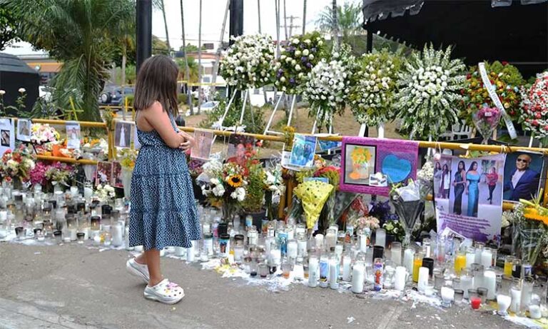 Con altar en honor Jet Set