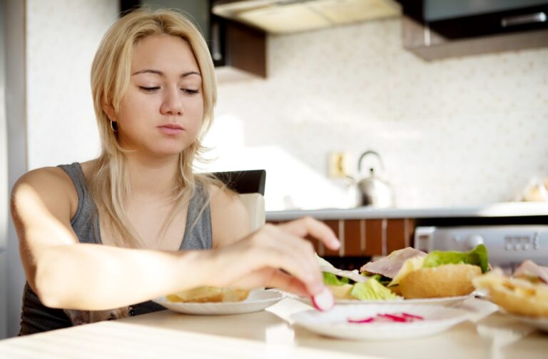 #Salud: ¿Comes menos en verano? Esta es la razón científica