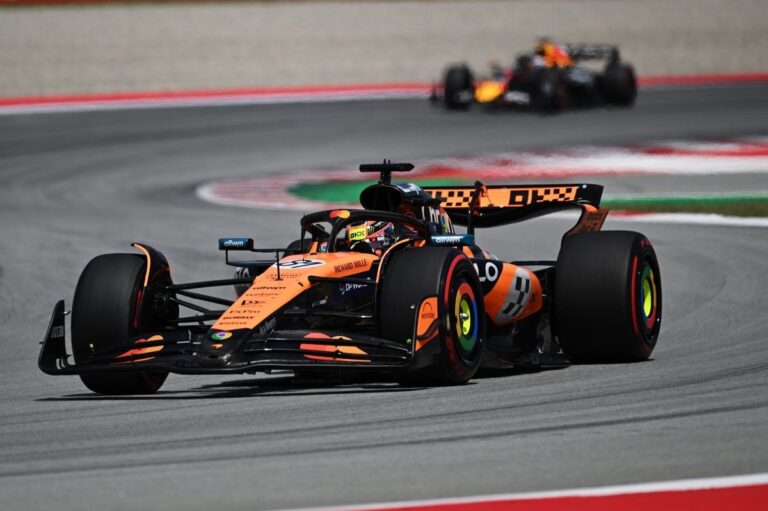 Red Bull obligó a McLaren a mostrar todo su potencial #F1 #FVDigital