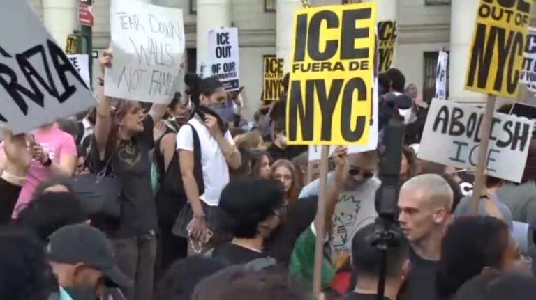 Continúan protestas en Manhattan contra detenciones delICE
